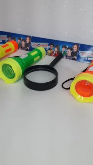 Kit Detetive Lanterna e Lupa Personalizado