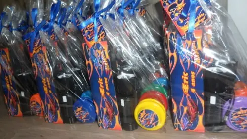 Kit Domino + Ioio + Lanterna Personalizado Tema Hot Wheels