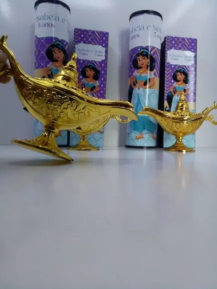 Kit Domino + Pega Varetas + Mini Lâmpada Aladim Tema Jasmine