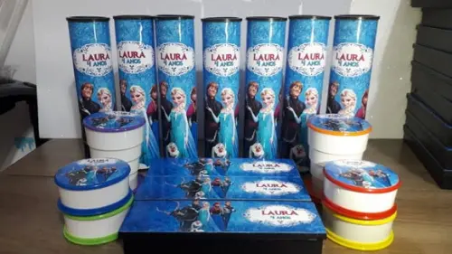 Kit Dominó + Pega Varetas + Copo Retratil Tema Frozen