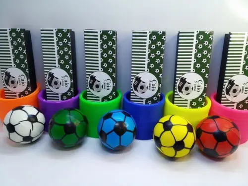 Kit Domino +mola Maluca+ Mini Bola Tema Futebol