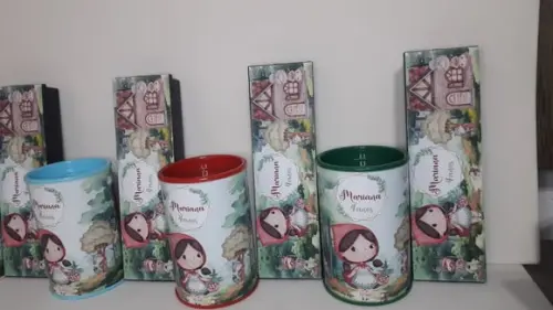 Kit Domino e Cofre Chapeuzinho Vermelho