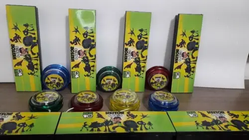 Kit Domino e Iô Iô Personalizado Tema Ben 10