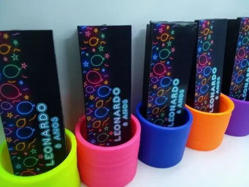 Kit Domino e Mola Maluca Festa Neon