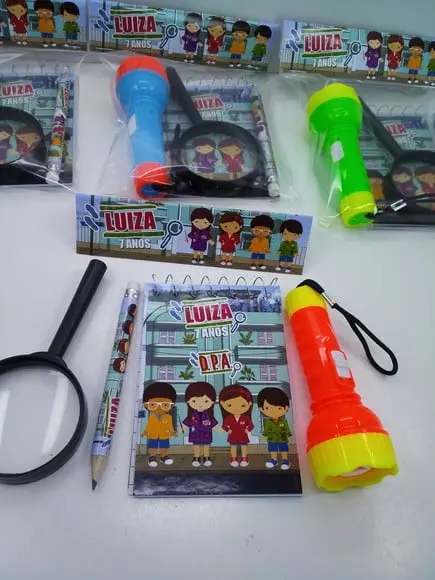 Kit Dpa Bloquinho + Mini Lápis + Lanterna + Lupa