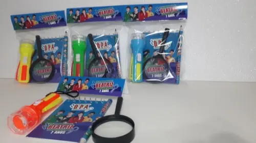 Kit Dpa Bloquinho + Mini Lápis + Lanterna + Lupa