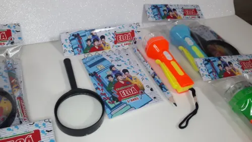 Kit Dpa Bloquinho + Mini Lápis + Lanterna + Lupa