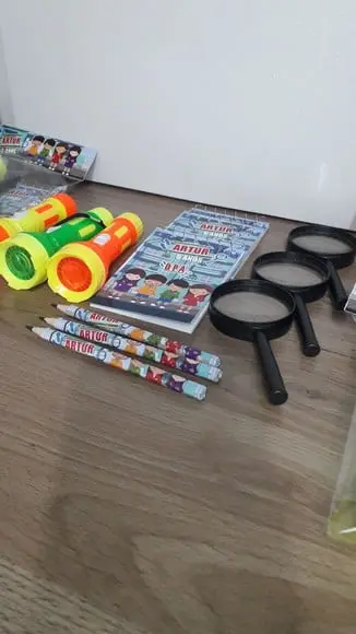 Kit Dpa Bloquinho + Mini Lápis + Lanterna + Lupa