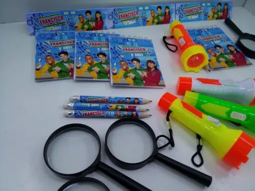 Kit Dpa Bloquinho+mini Lápis+lanterna+lupa