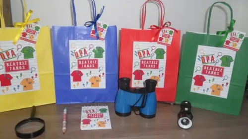 Kit Dpa Sacolinha+binoculo+lanterna+lupa+bloquinho+ Lápis