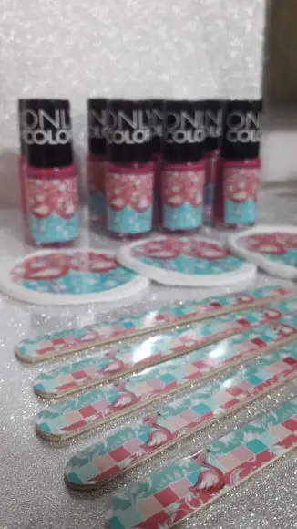 Kit Esmalte + Lixa + Algodão Redobdo Tema Flamingo