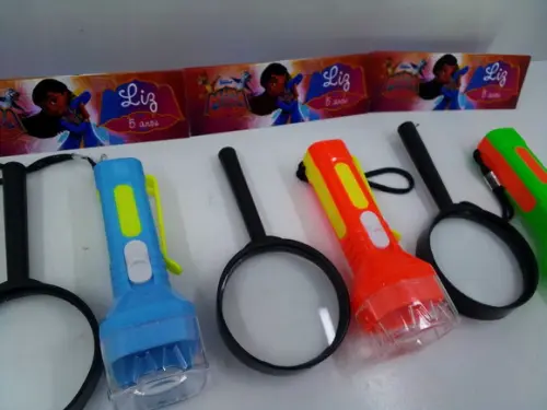 Kit Lanterna e Lupa Tema Detetive Mira