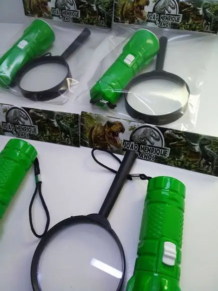 Kit Lanterna e Lupa Tema Dinossauro