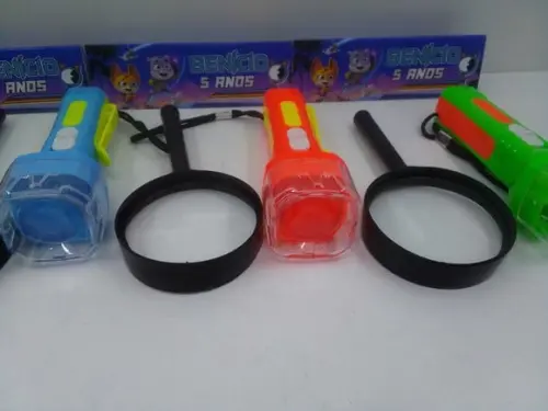 Kit Lanterna e Lupa Tema Mistérios Animais