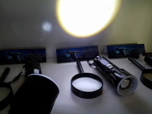 Kit Lanterna e Lupa Tema Pantera Negra