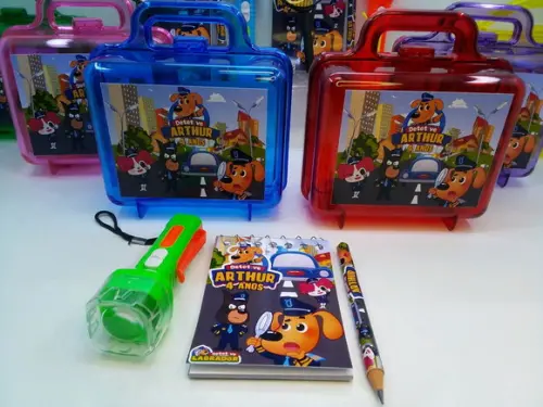 Kit Maletinha + Lupa + Lanterna +bloquinho e Mini Lapis