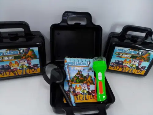 Kit Maletinha Plastica + Lupa + Lanterna +bloquinho+lápis