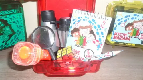 Kit Maletinha+binoculo+lanterna+lupa+bloco+mini Lápis+cubo