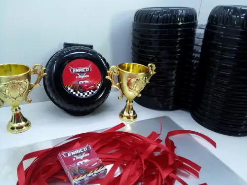 Kit Pote Roda +mini Taça Campeão Maqueem