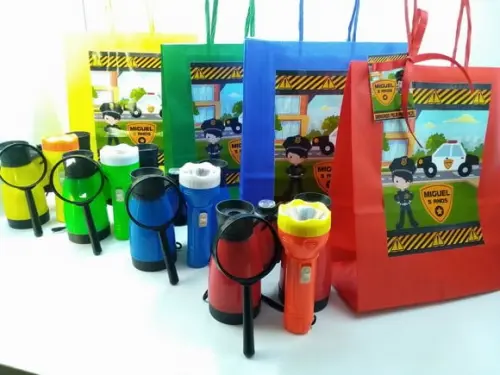Kit Sacolinha + Binóculo + Lanterna + Lupa Tema Policia