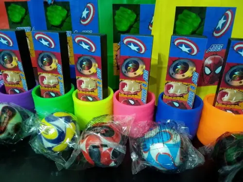 Kit Sacolinha + Domino +mola Maluca+ Mini Bola Qualquer Tema