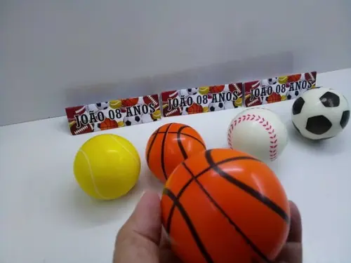Mini Bola Macia Tamanho 6x6cm Tema Esportes