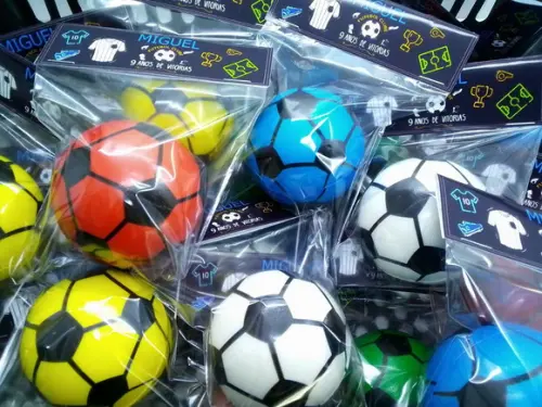 Mini Bola Macia Tamanho 6x6cm Tema Futebol
