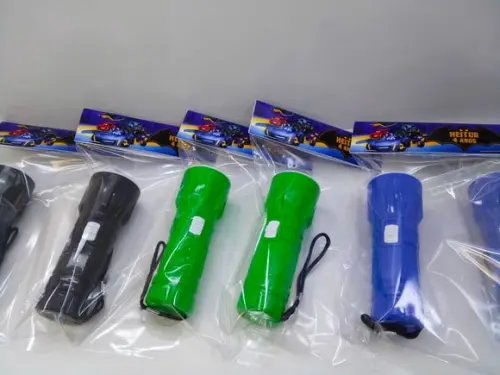 Mini Lanterna de Plástico Sortidas Lapela Tema Batwheels