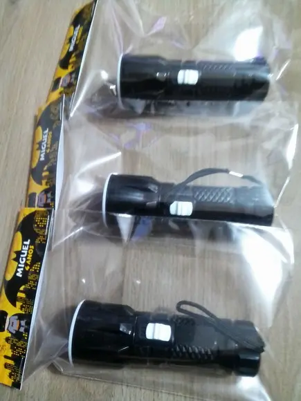 Mini Lanterna de Plástico Sortidas Lapela Tema Bombeiro