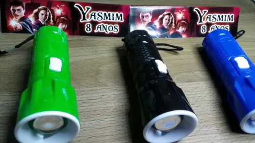 Mini Lanterna de Plástico Sortidas Lapela Tema Harry Potter