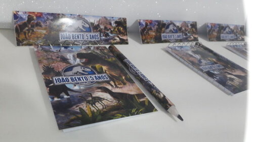 Bloquinho Mini Lápis + Lapela Tema Dinossauro