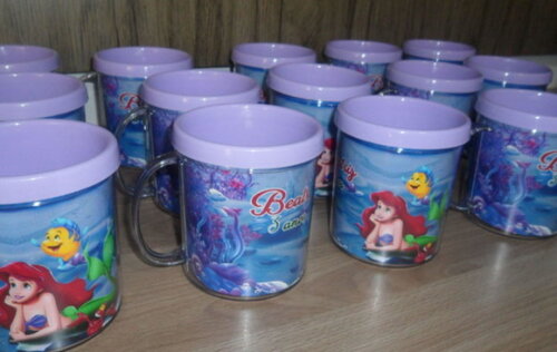 Lembrancinha Pequena Sereia Caneca Acrilica para Foto Tampa de Rosquear