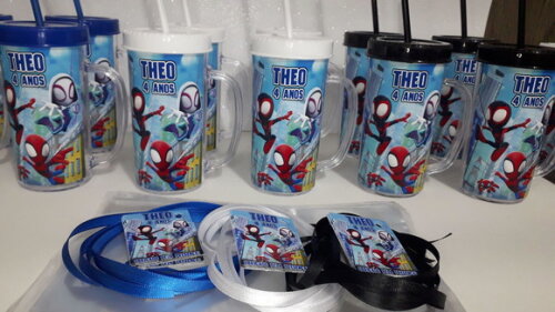 Lembrancinha Aranha Verso Copo com Tampa e Canudo 300ml