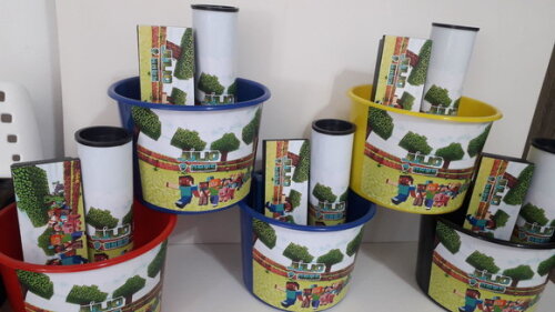 Lembrancinha Minecraft Kit Balde de Pipoca + Domino + Pega Vareta