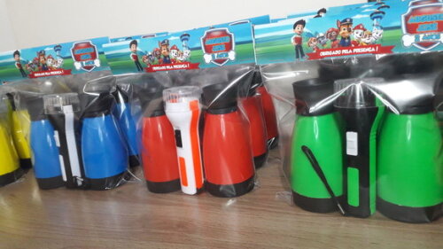 Kit Binoculo Zoom 4 Vezes e Lanterna Tema Patrulha Canina