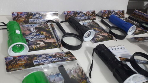 Kit Bloquinho + Mini Lápis + Lanterna + Lupa Dinossauro