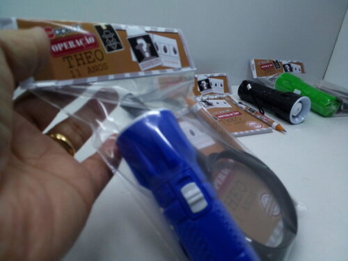 Kit Bloquinho + Mini Lápis + Lanterna + Lupa Scape Room