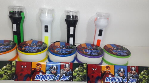 Kit Copo Retratil + Mini Lanterna Personalizado Vingadores