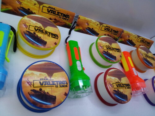 Kit Copo Retratil + Mini Lanterna Star Wars