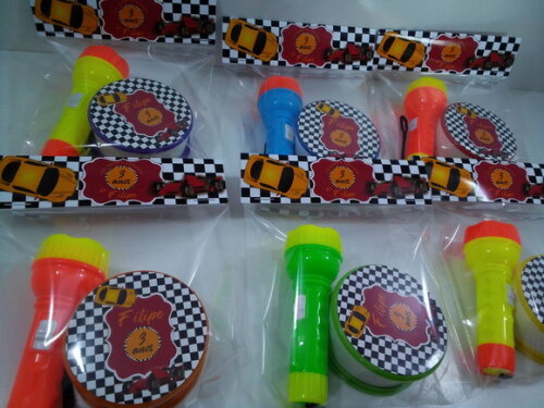 Kit Copo Retratil + Mini Lanterna Tema Corrida