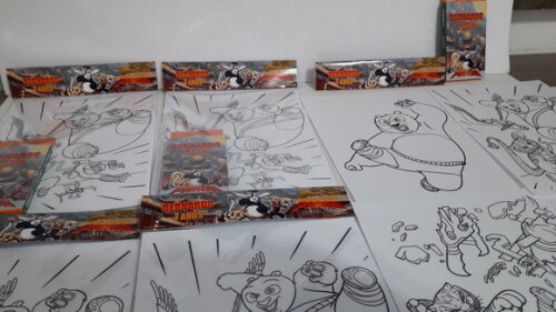 Kit de Desenhos para Colorir com Giz de Cera Kung Fu Panda