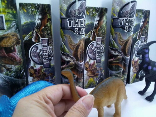 Kit Dinossauro 10cm + Domino + Pega Varetas Tema Dinossauro