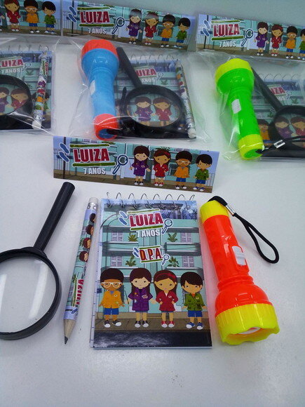 Kit Dpa Bloquinho + Mini Lápis + Lanterna + Lupa