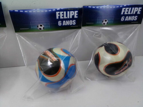 Mini Bola Macia Tamanho 6x6cm Tema Futebol