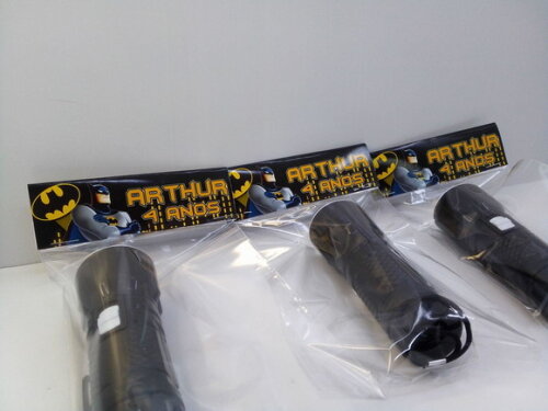 Mini Lanterna de Plástico Sortidas Lapela Tema Batman