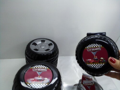Lembrancinha Carros Pote em Formato de Roda Capacidade: 340 ml