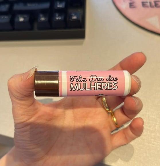 Caixinha com Hidratante Labial de Cacau- Dia das Mulheres