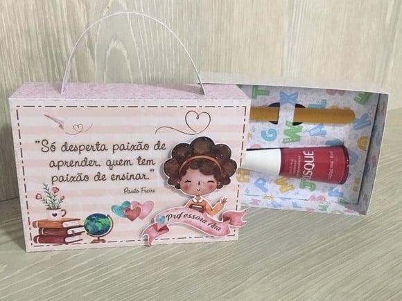 Caixinha com Mini Lixa e Esmalte- Dia do Professor