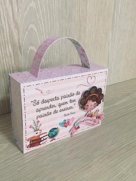 Caixinha com Mini Lixa e Esmalte- Dia do Professor
