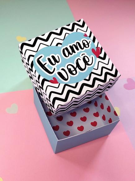 Caixinha para 4 Doces ou 1 Sabonete-Dia dos namorados